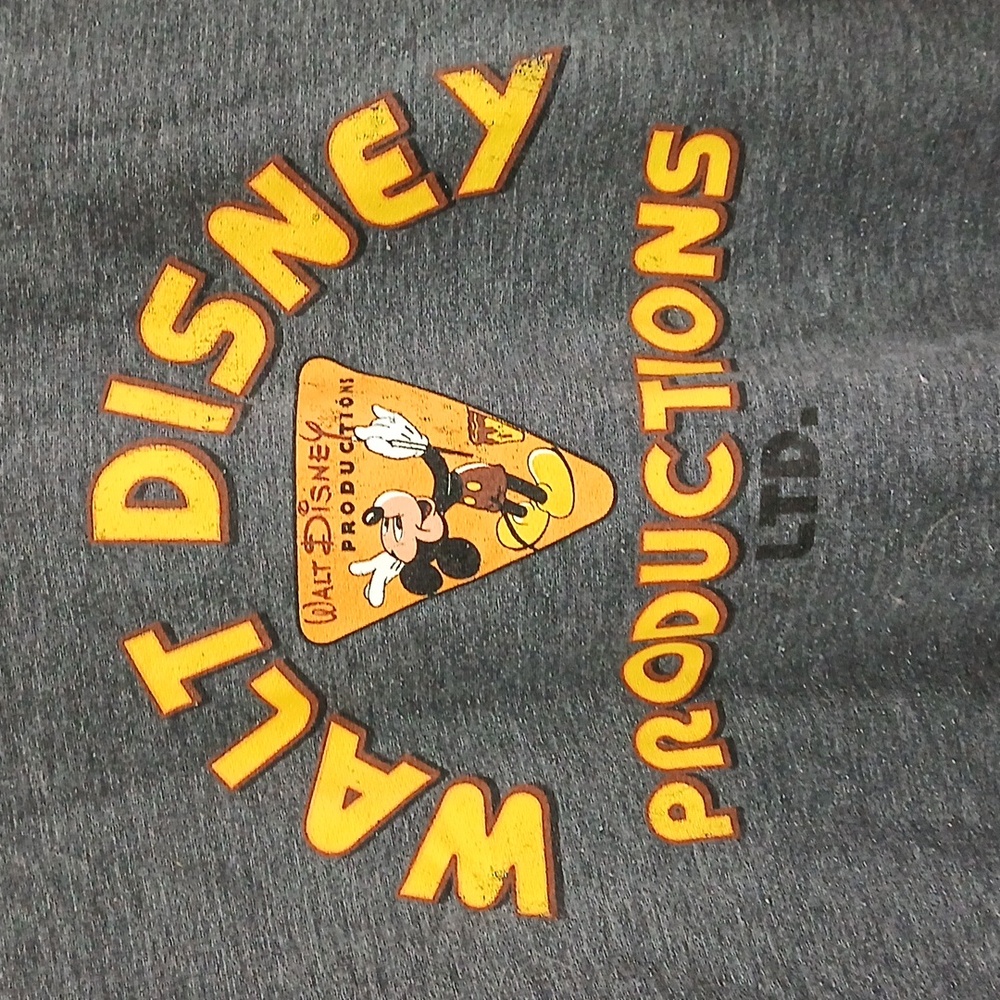 EXCLUSIVE Disney Employee Center Walt Disney Productions  Crewneck Sweat size M - Picture 3 of 8